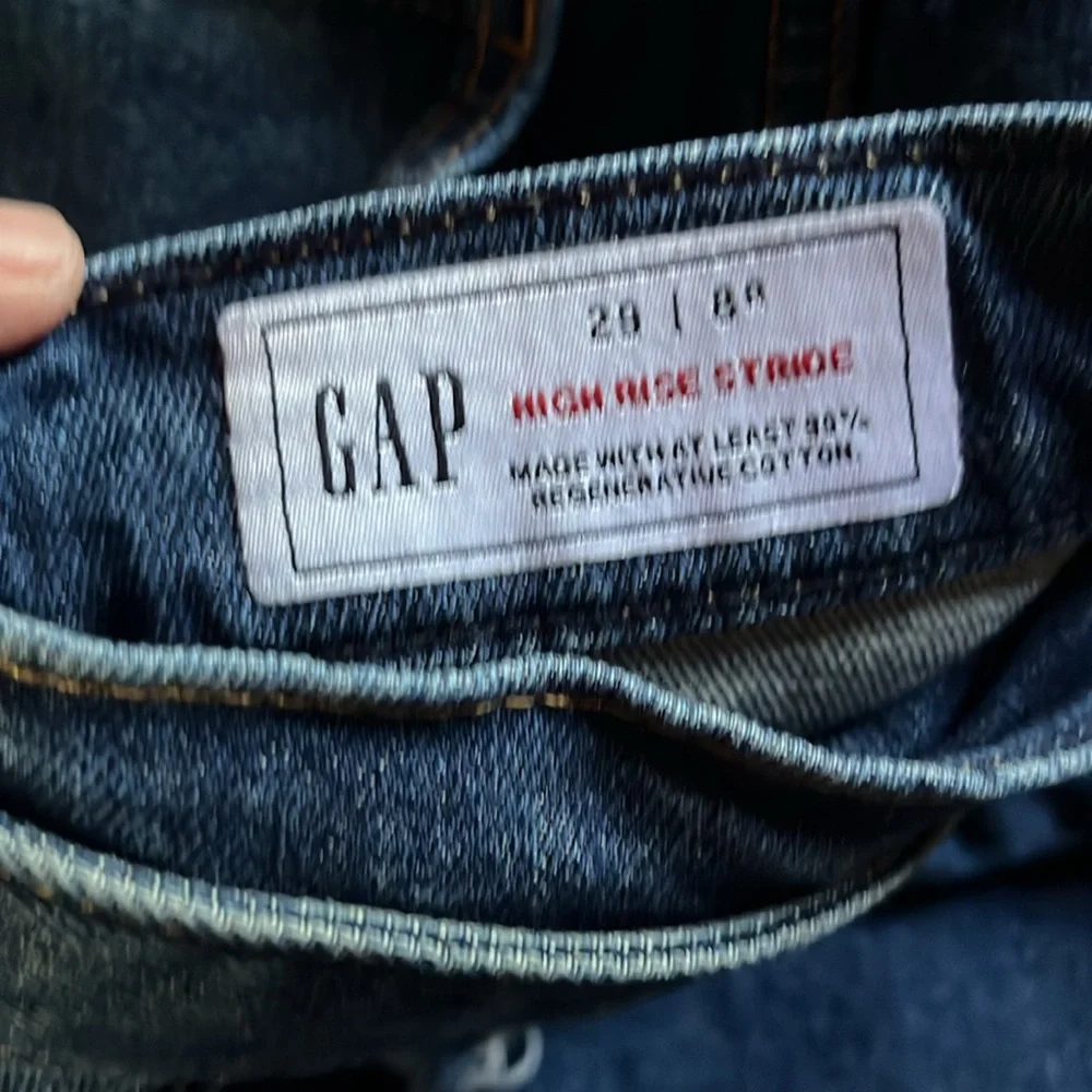 GAP High Rise Stride Belted Wide-Leg Jeans